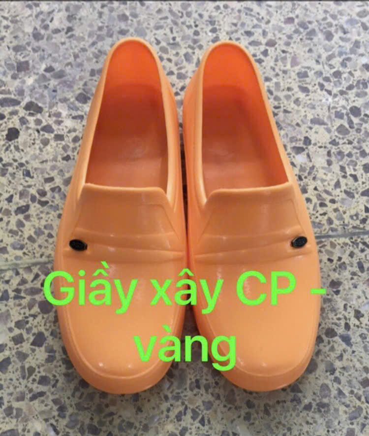 Giày nhựa vàng lao động QM
